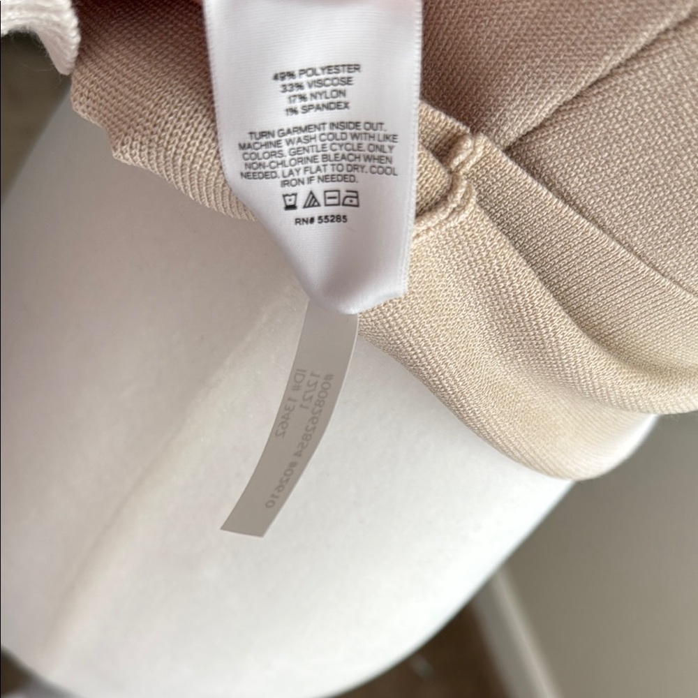 Express Thick Cream Top - Picture 4 of 4